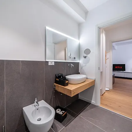 Apartment Casa Veronica In Via Leoncino Verona