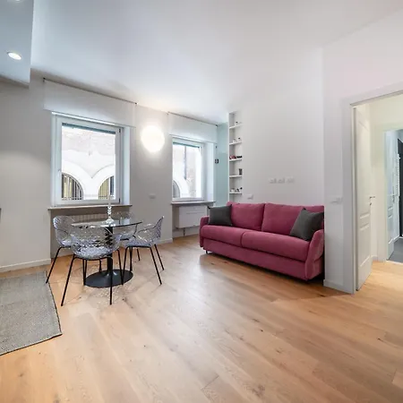 Casa Veronica In Via Leoncino Διαμέρισμα Βερόνα